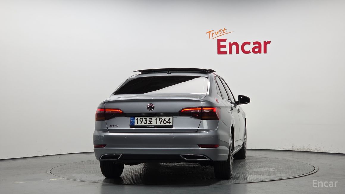 Volkswagen Jetta - фото 3