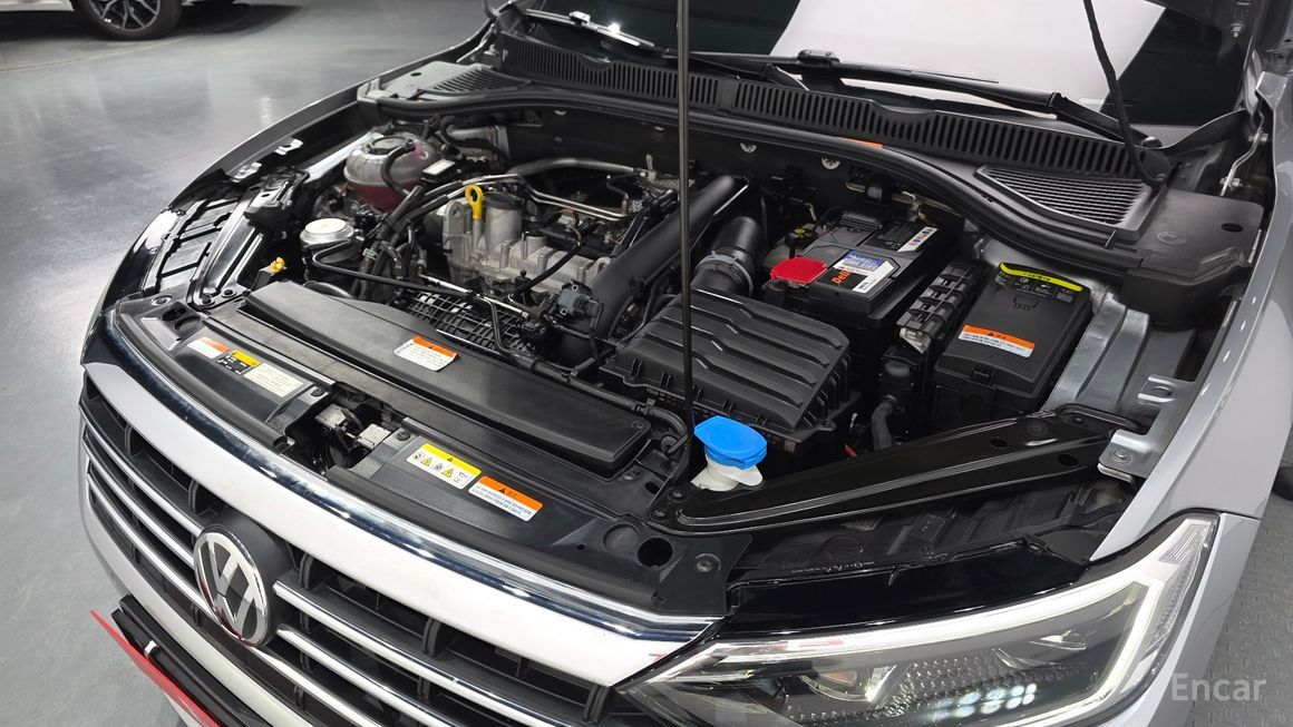 Volkswagen Jetta - фото 5