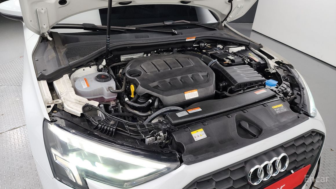 Audi A3 - фото 5