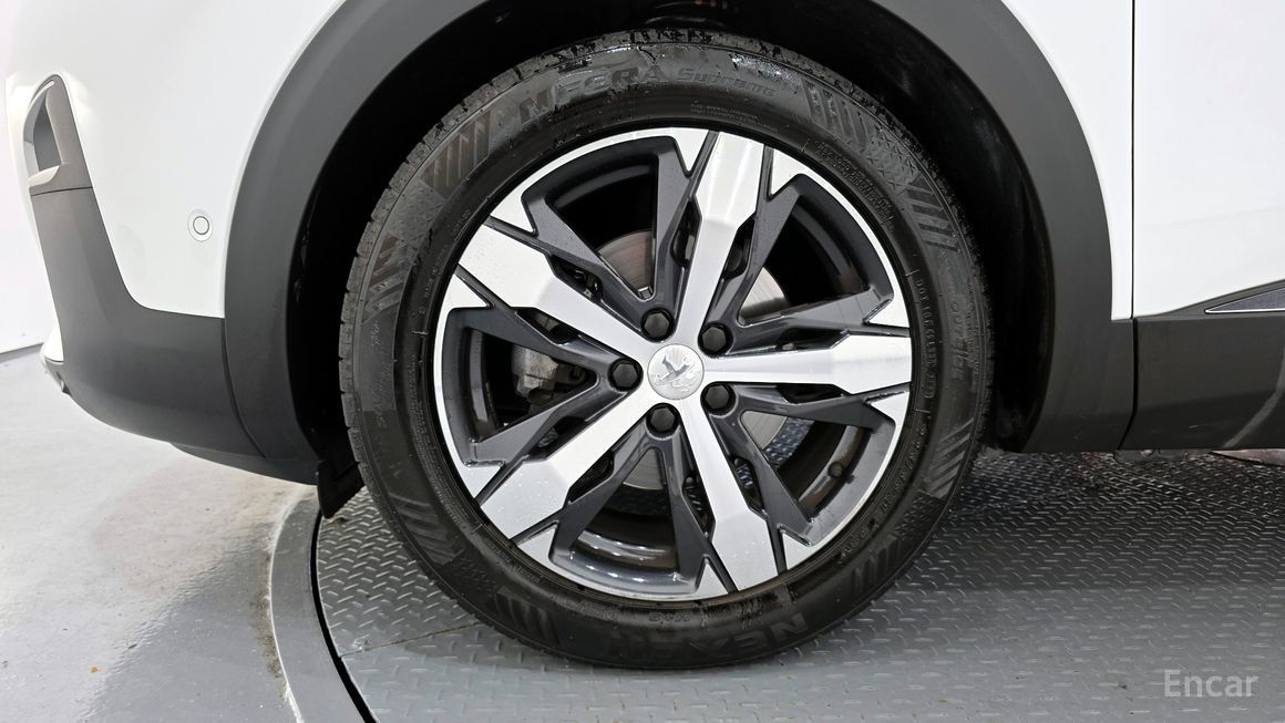 Peugeot 5008 - фото 4