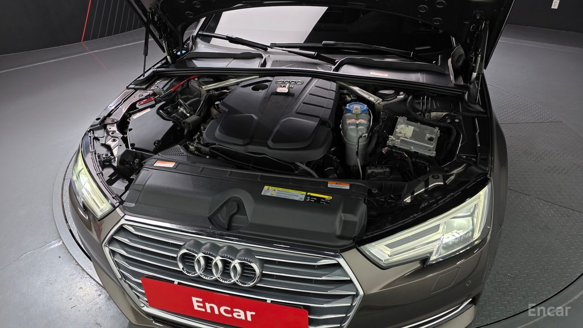 Audi A4 - фото 5