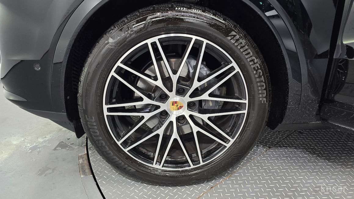 Porsche Cayenne - фото 4