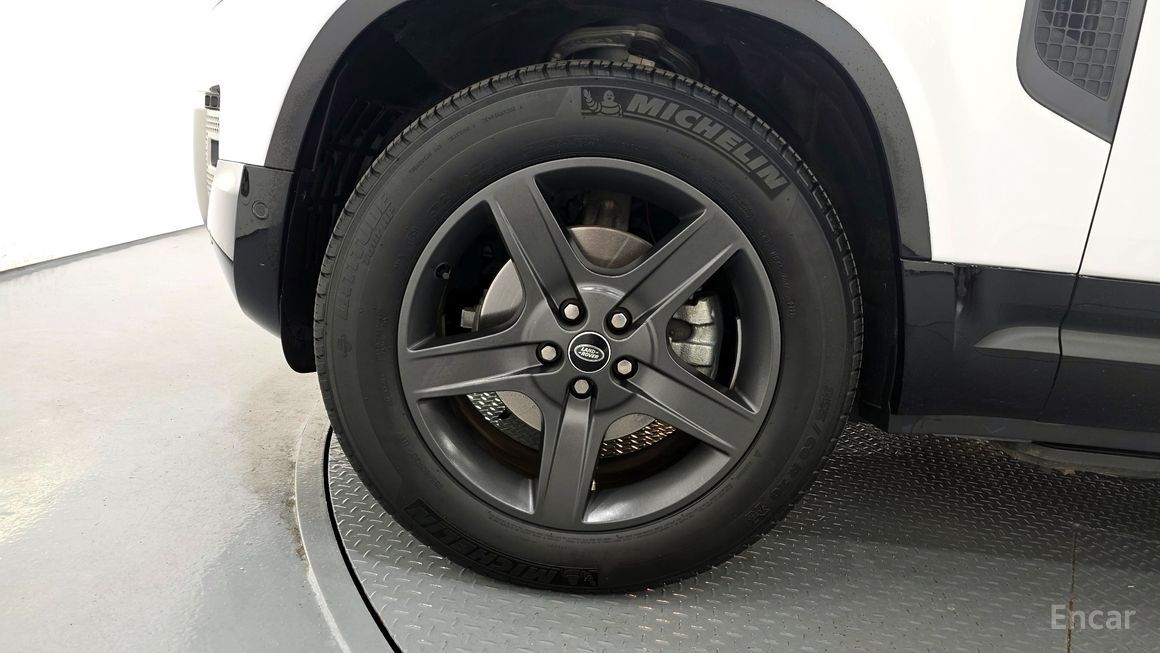 Land Rover Defender - фото 4