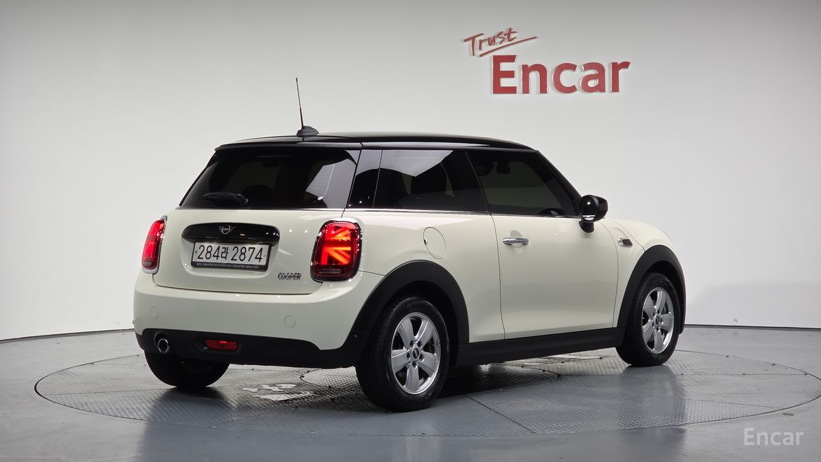 Mini Cooper - фото 1