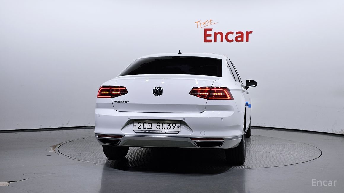 Volkswagen Passat - фото 3