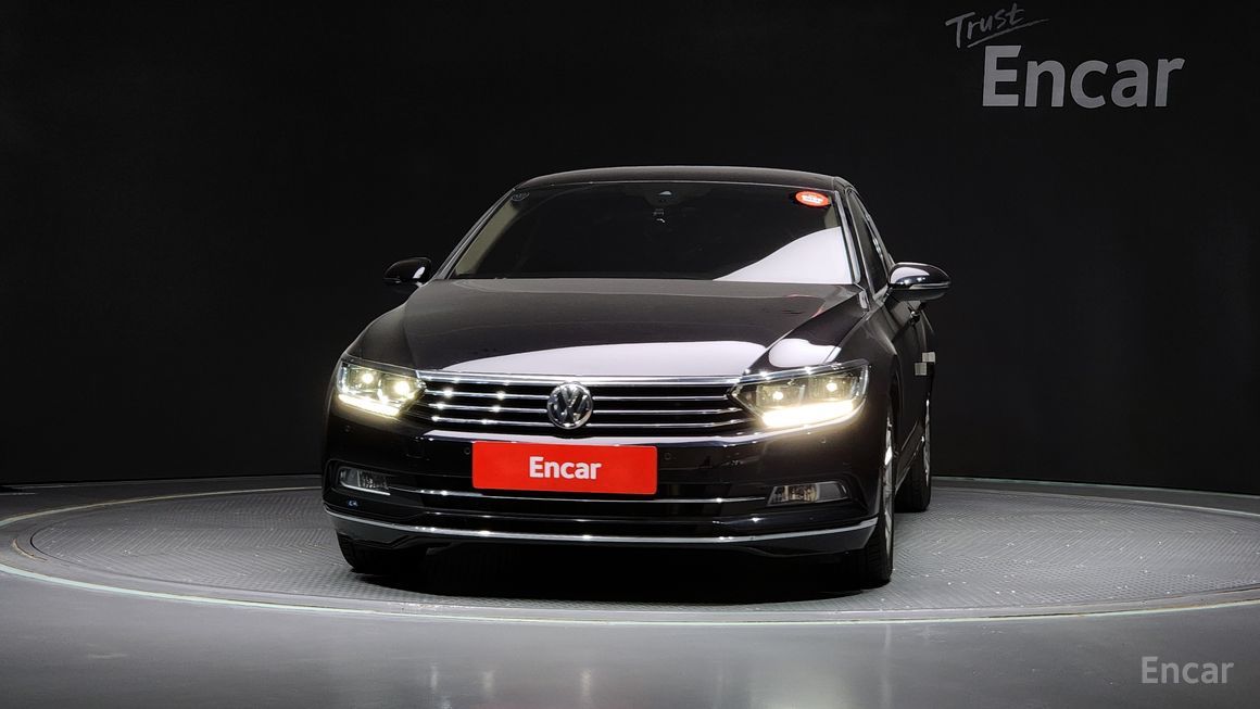 Volkswagen Passat - фото 2