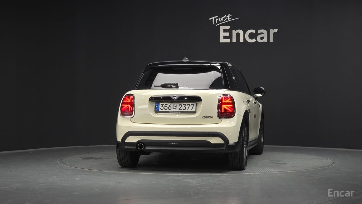 Mini Cooper - фото 3