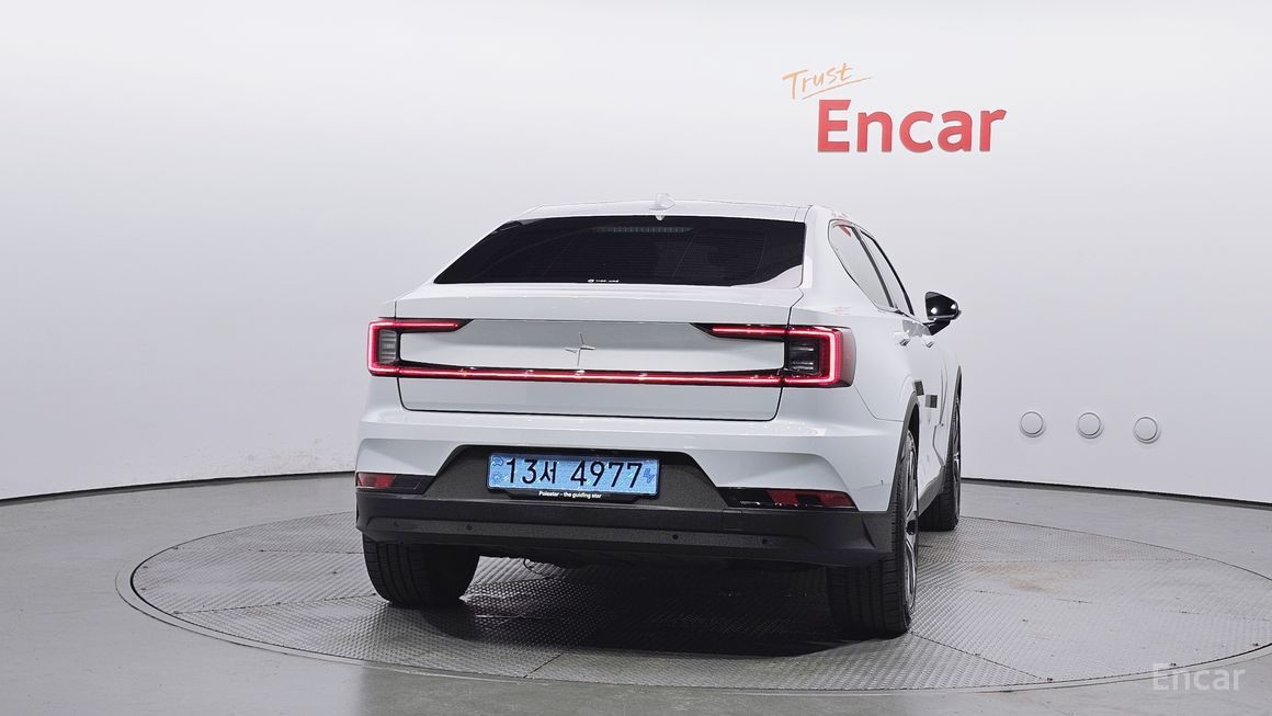 Polestar 2 - фото 3