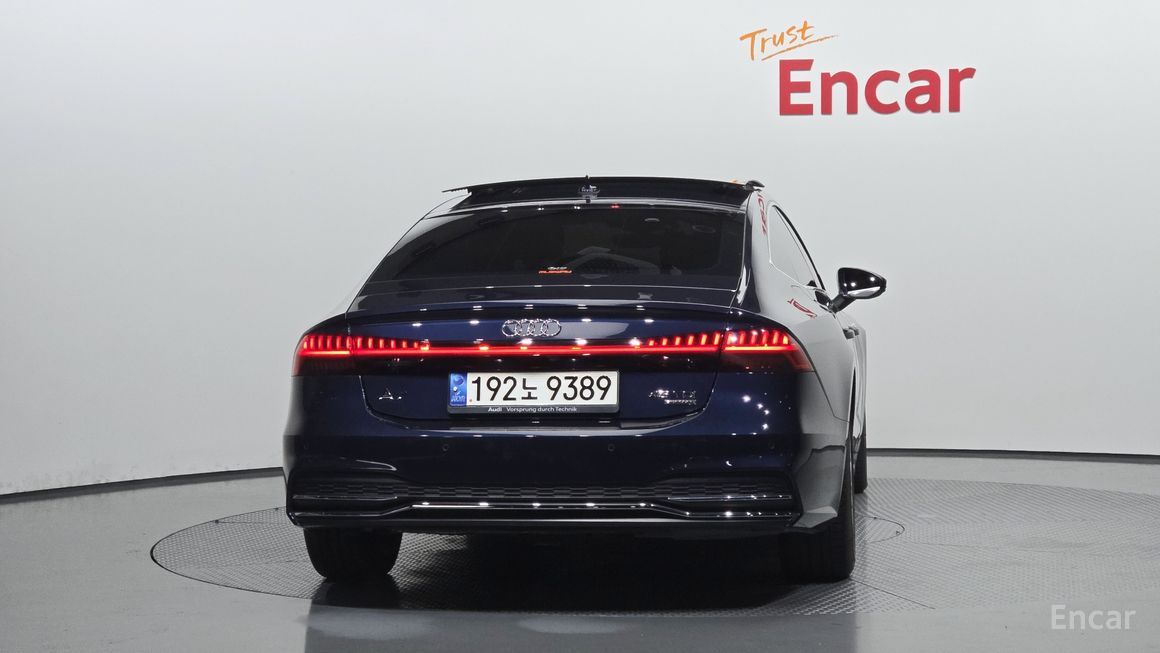 Audi A7 - фото 3