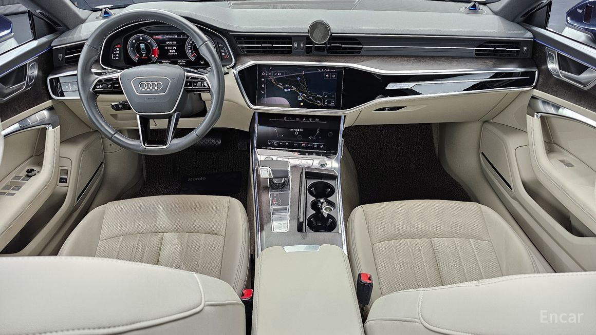 Audi A7 - фото 6