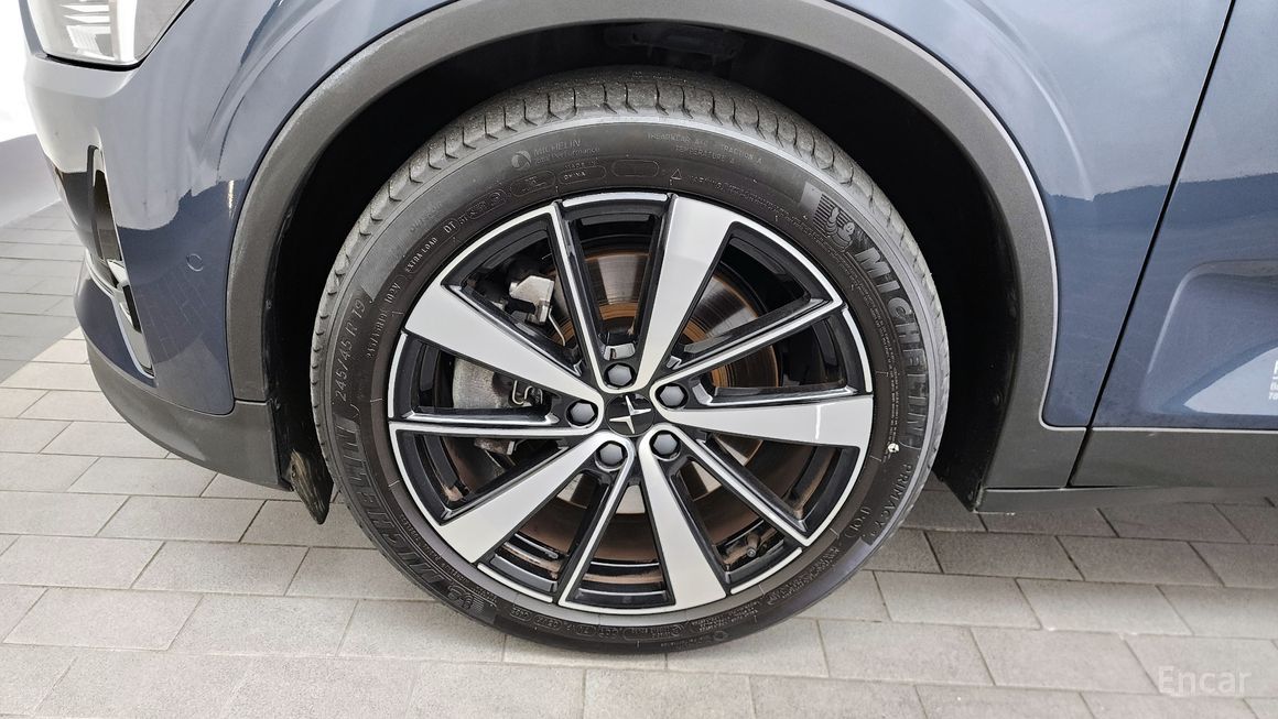 Polestar 2 - фото 4