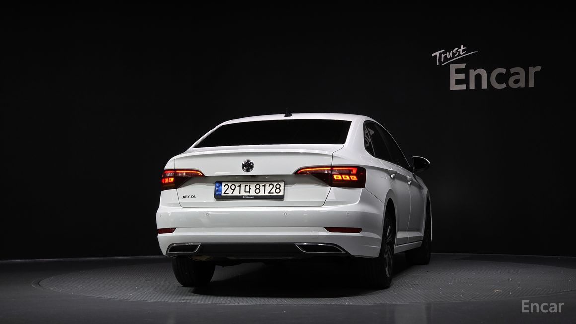 Volkswagen Jetta - фото 3