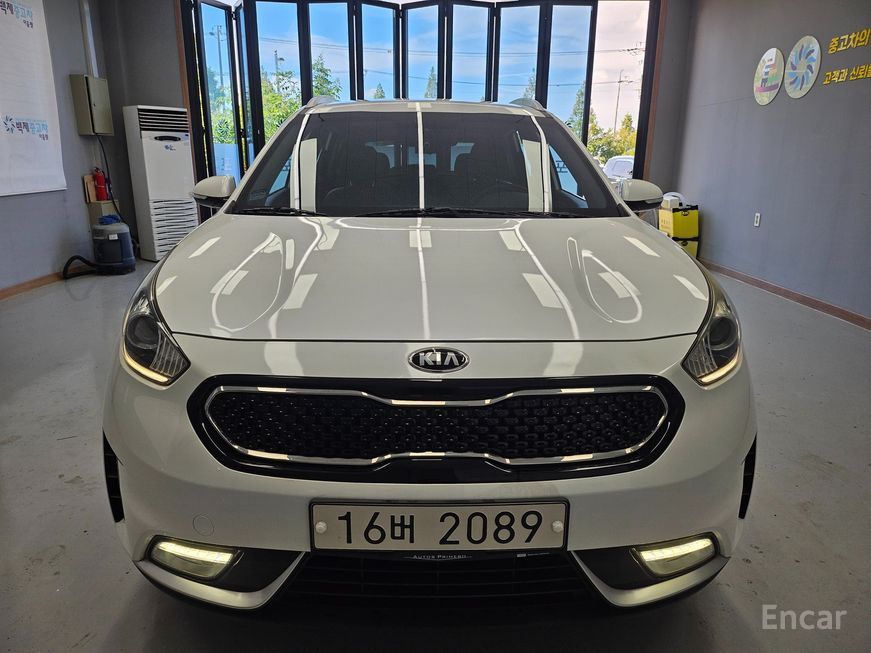 Kia Niro - фото 1