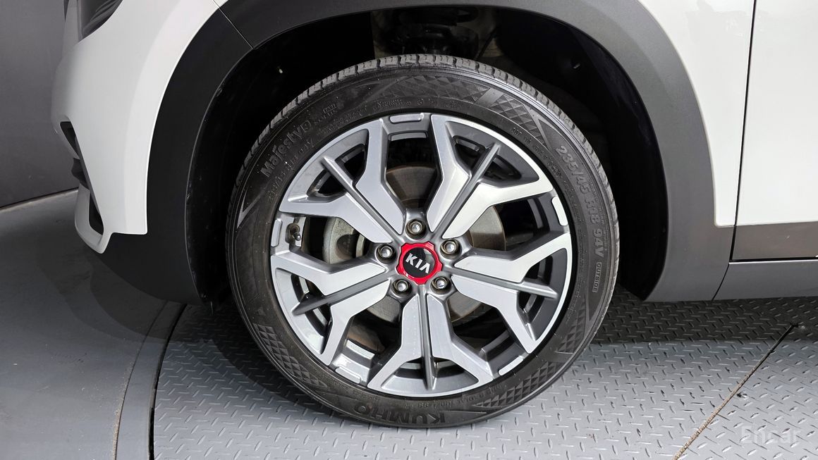 Kia Seltos - фото 4