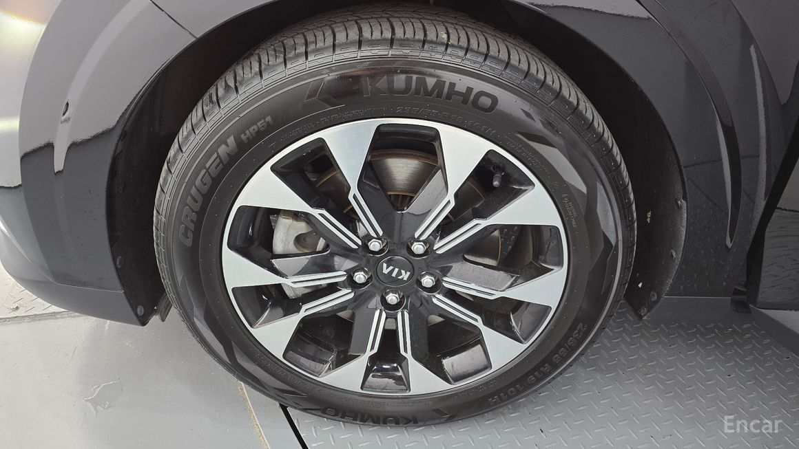 Kia Carnival - фото 4