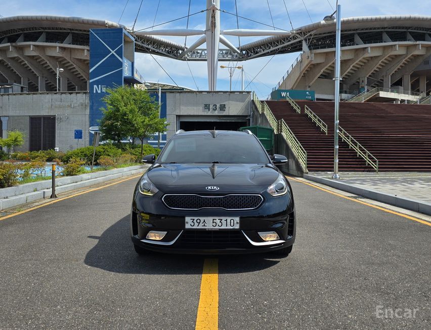 Kia Niro - фото 1