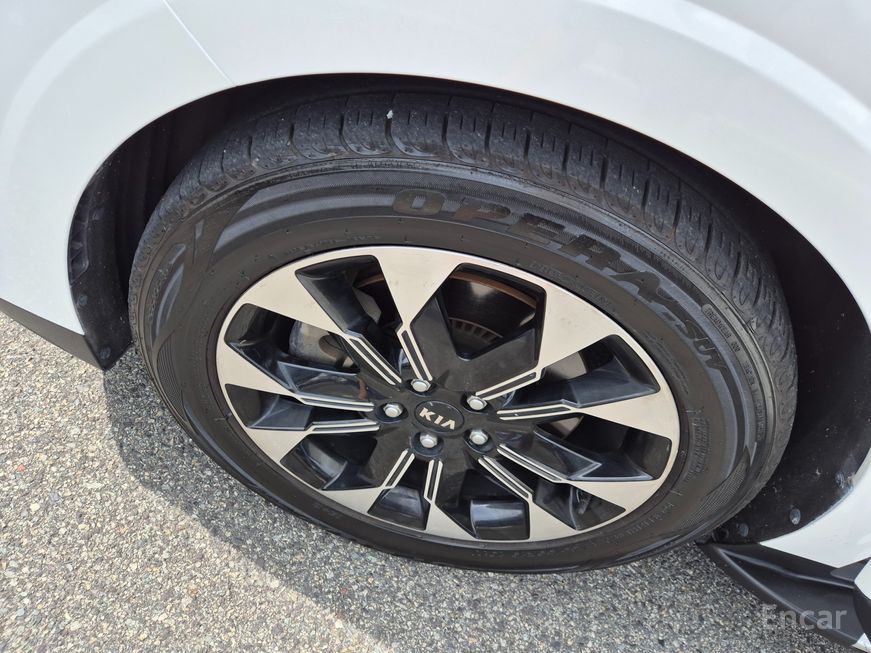 Kia Carnival - фото 4