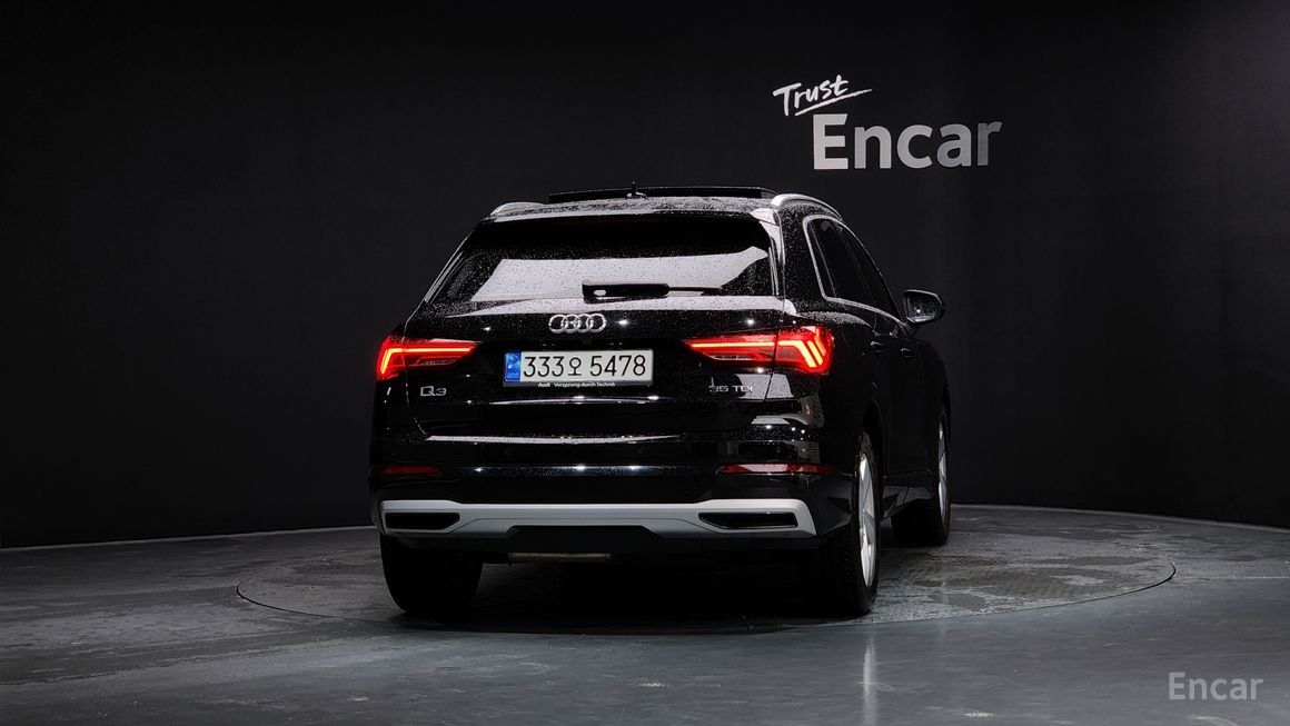 Audi Q3 - фото 3