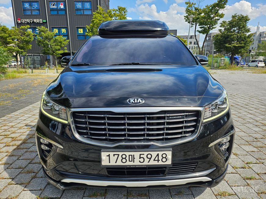 Kia Carnival - фото 0