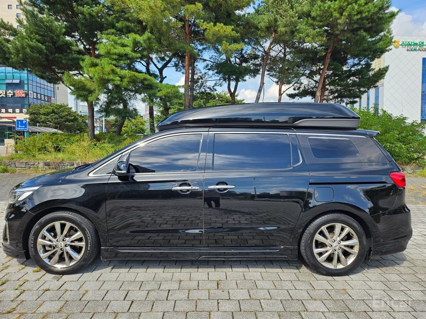 Kia Carnival - фото 3