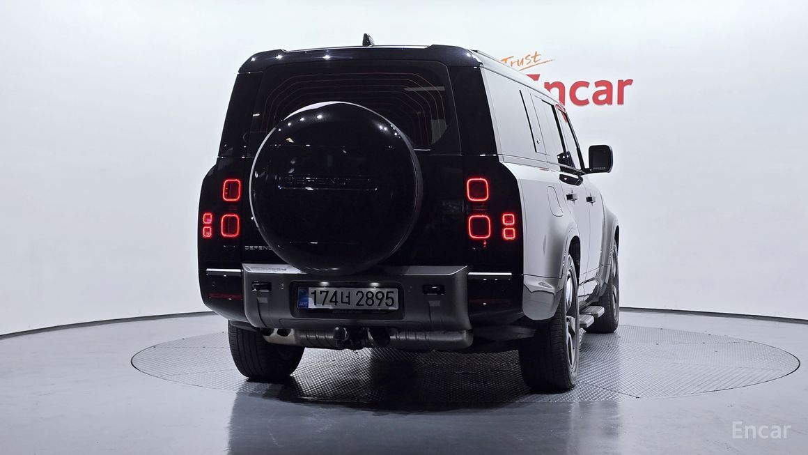 Land Rover Defender - фото 3