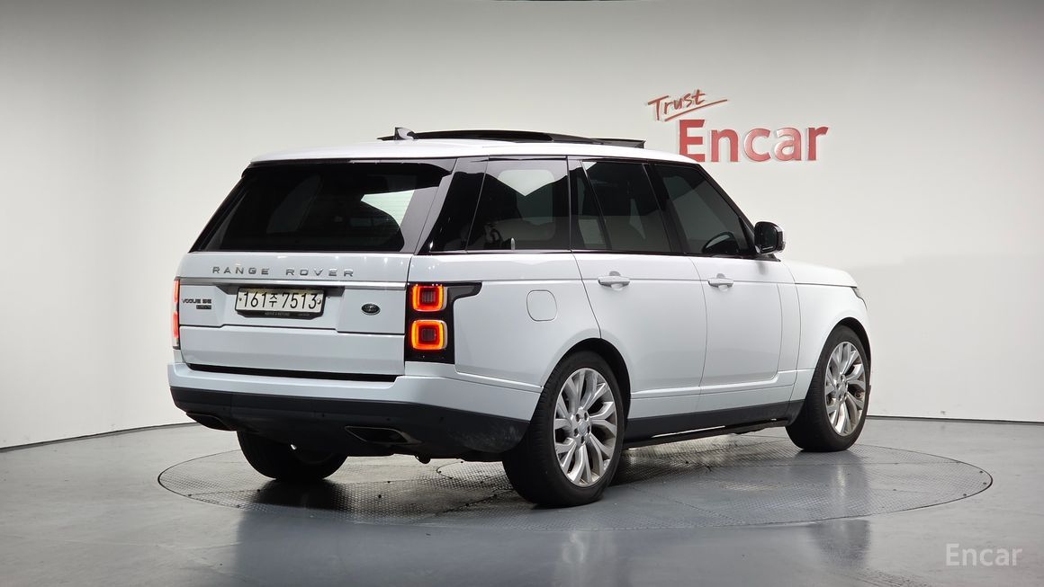 Land Rover Range - фото 1