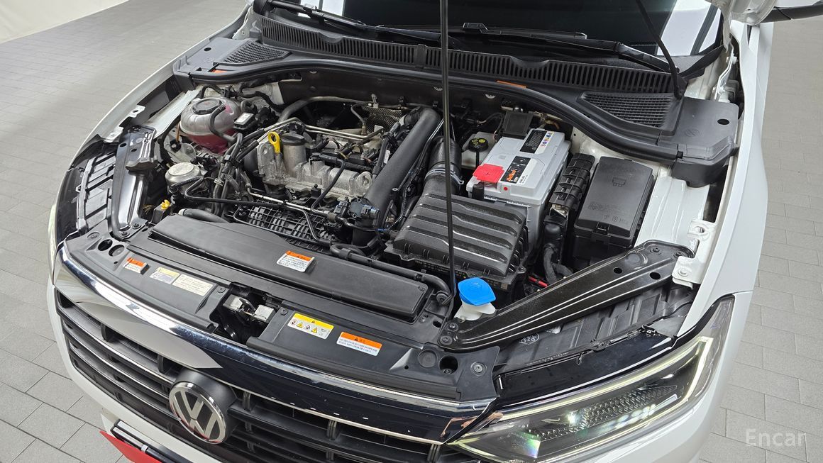 Volkswagen Jetta - фото 5