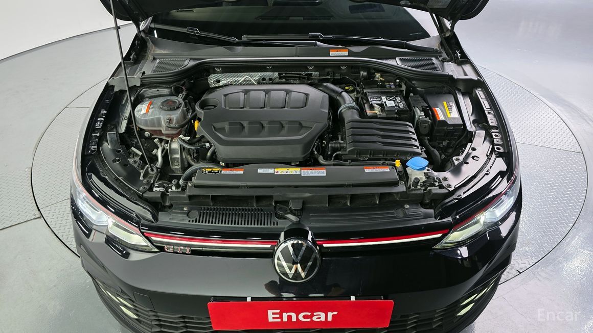 Volkswagen Golf - фото 5