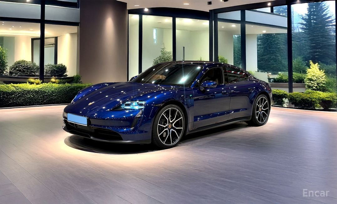 Porsche Taikan - фото 0