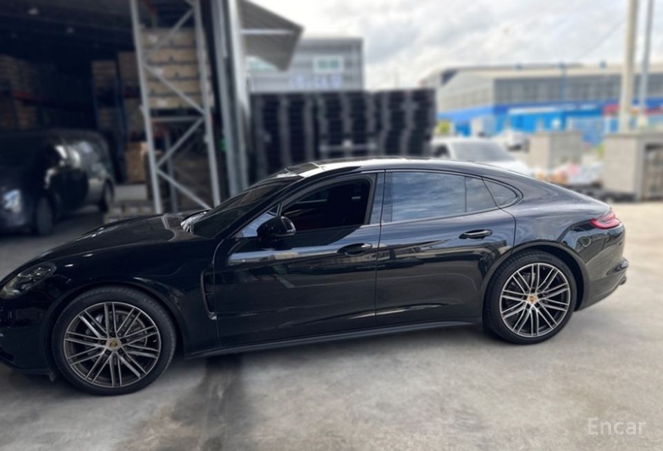 Porsche Panamera - фото 2