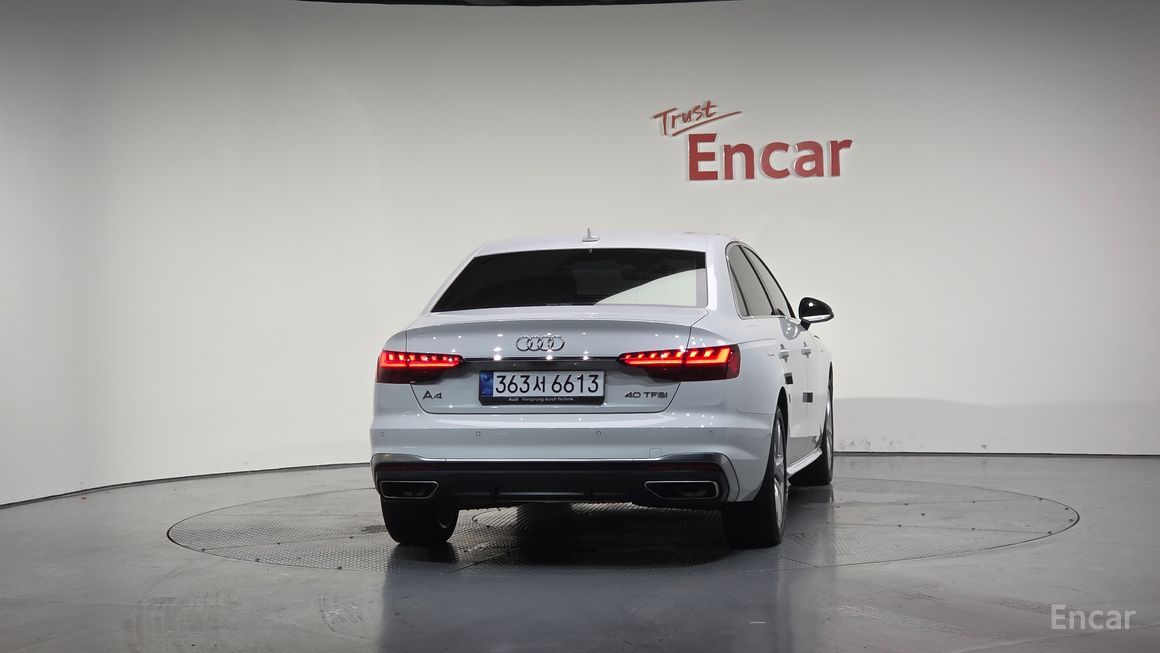 Audi A4 - фото 3