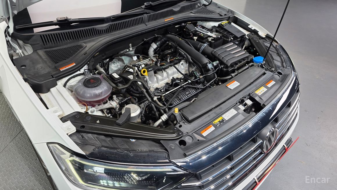 Volkswagen Jetta - фото 5
