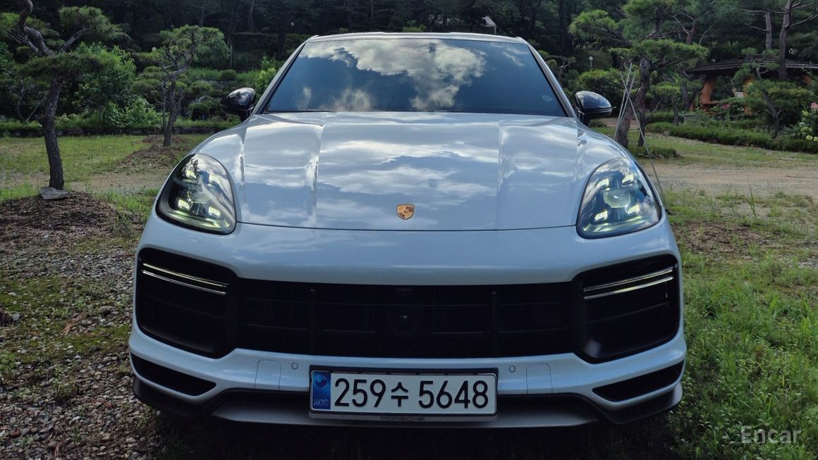 Porsche Cayenne - фото 0