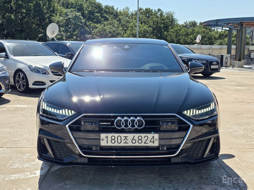 Audi A7 - фото 2