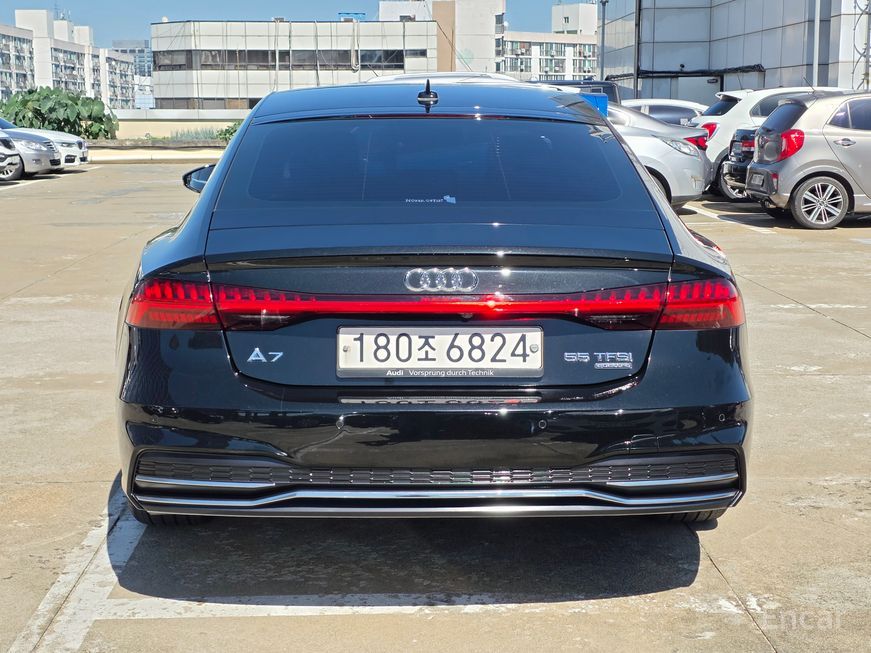 Audi A7 - фото 3