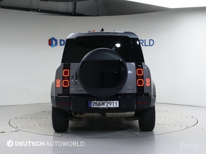 Land Rover Defender - фото 3