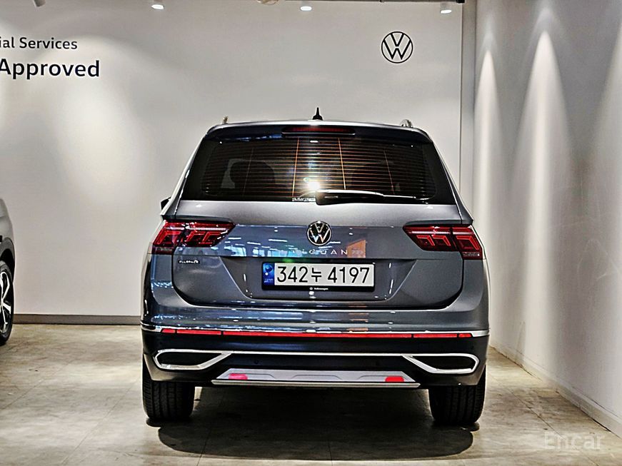 Volkswagen Tiguan - фото 3