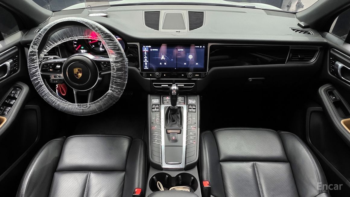 Porsche Macan - фото 6