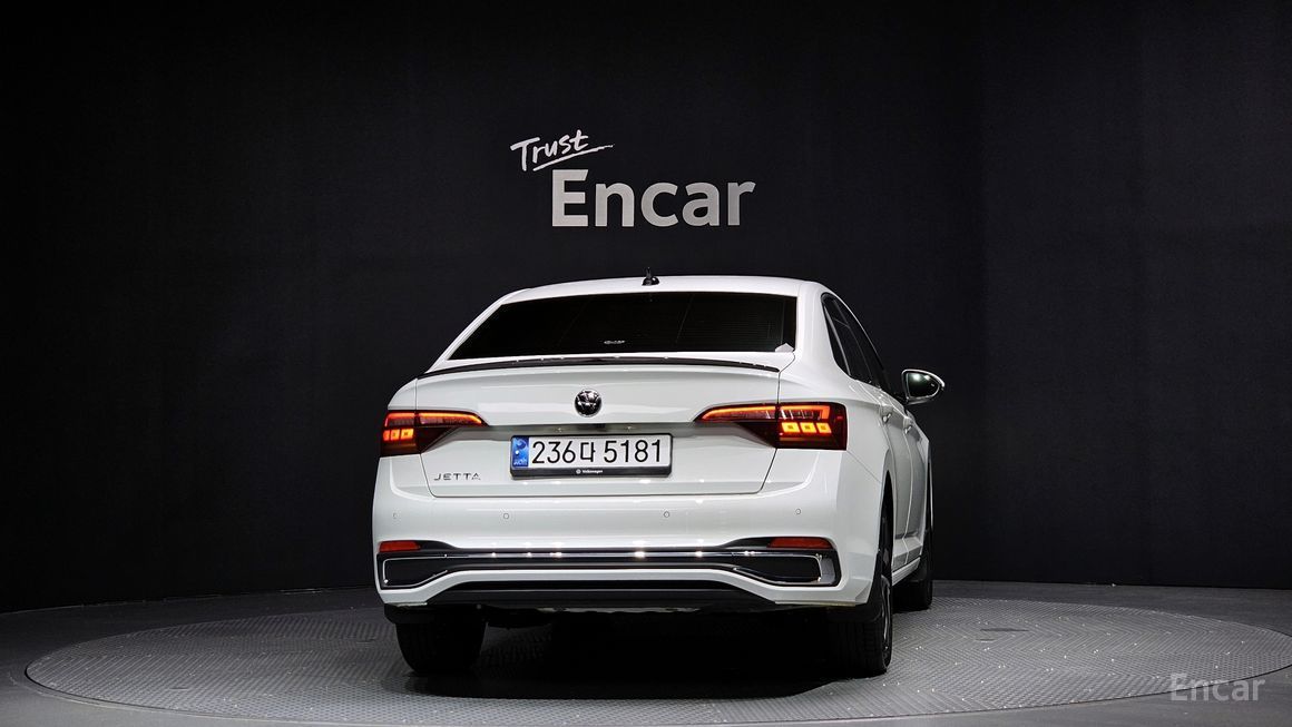 Volkswagen Jetta - фото 3