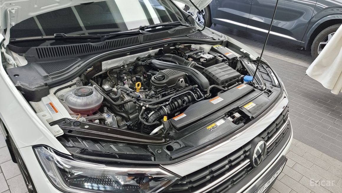 Volkswagen Jetta - фото 5
