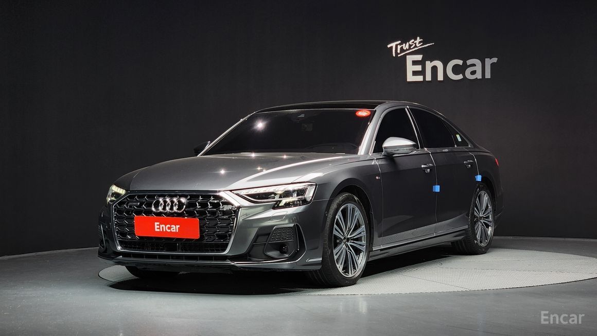 Audi A8 - фото 0