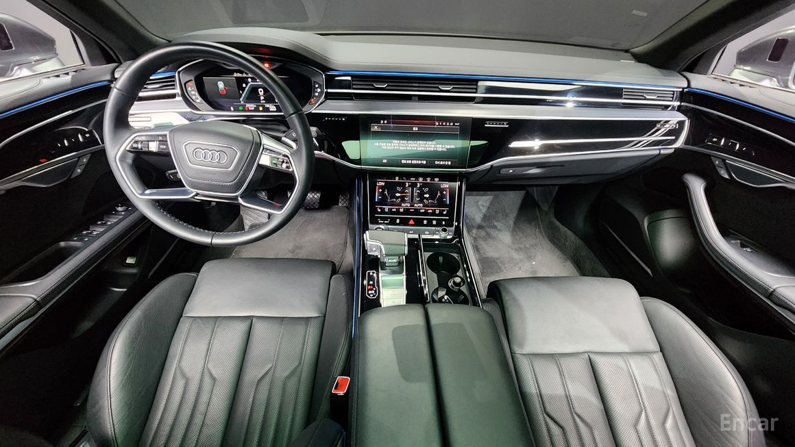 Audi A8 - фото 6