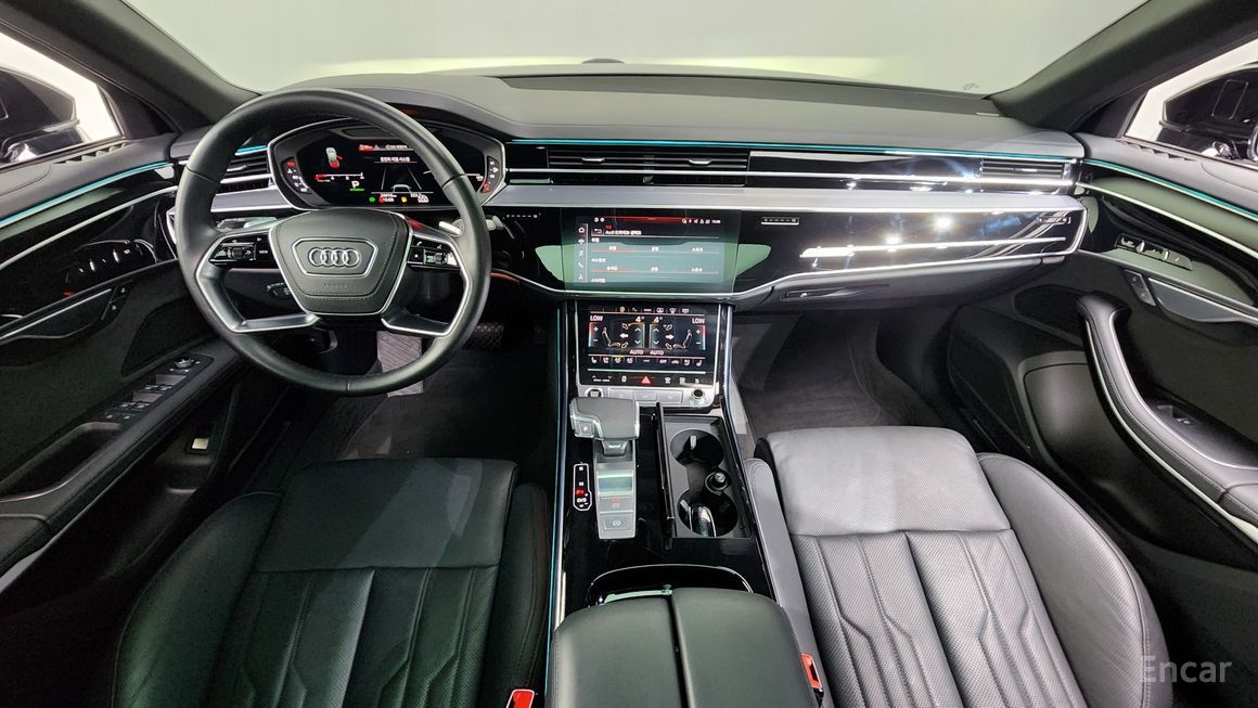 Audi A8 - фото 6