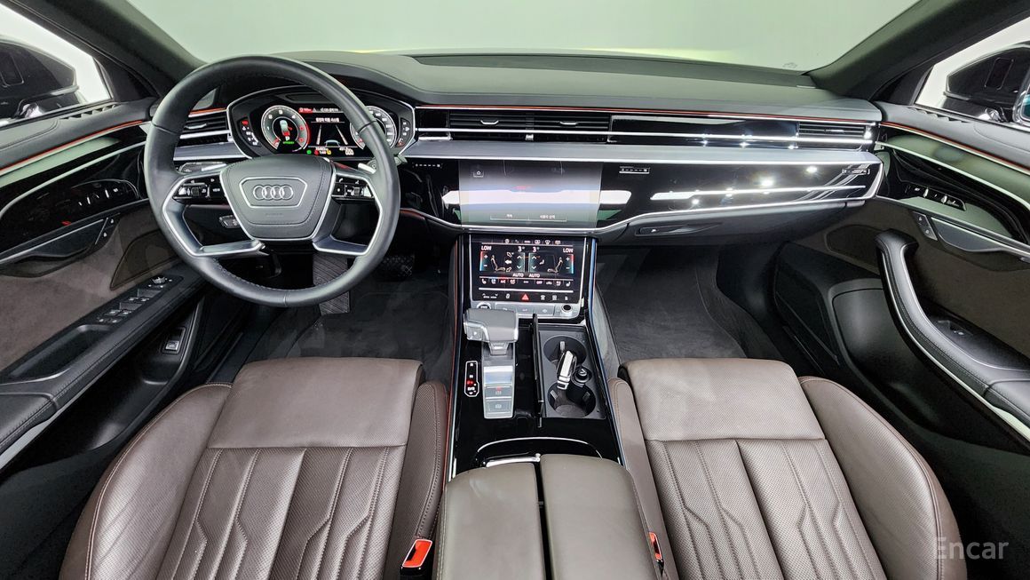 Audi A8 - фото 6
