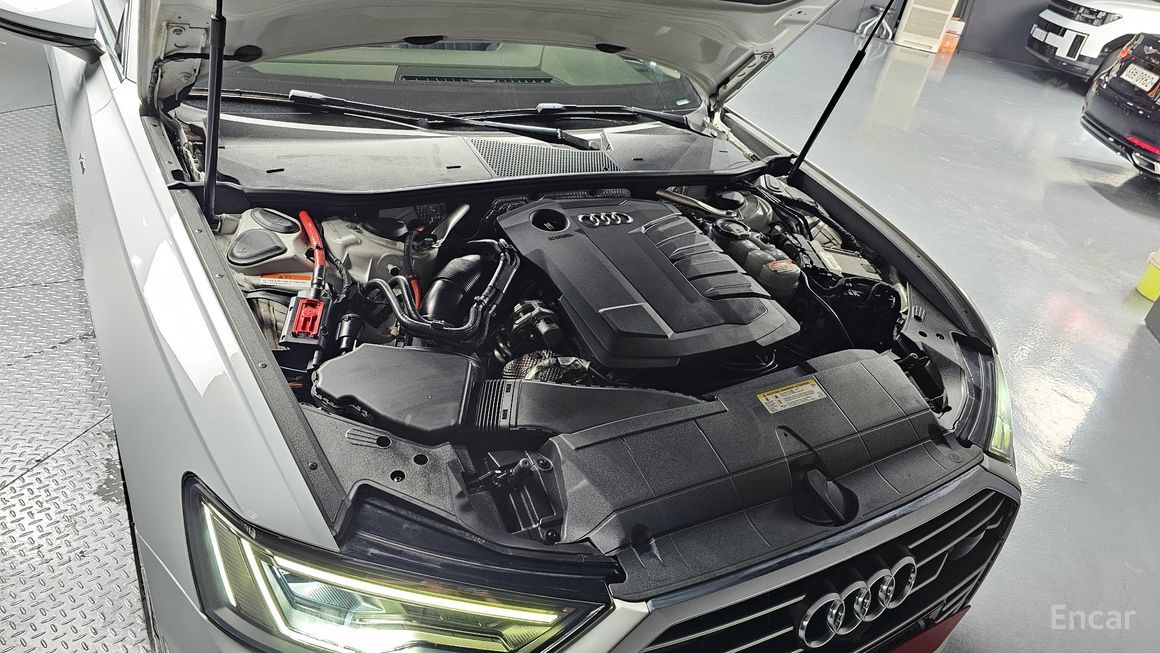 Audi A6 - фото 5