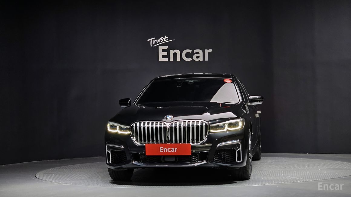 BMW 7 Series - фото 2