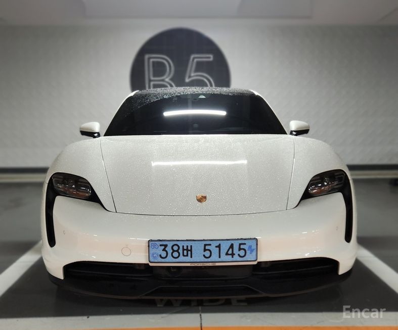 Porsche Taikan - фото 0