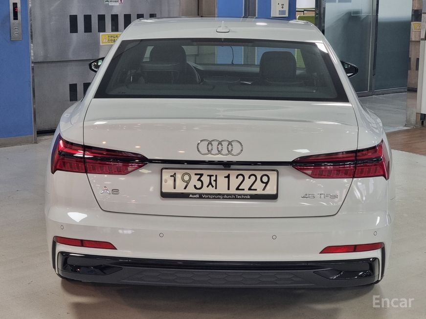 Audi A6 - фото 3