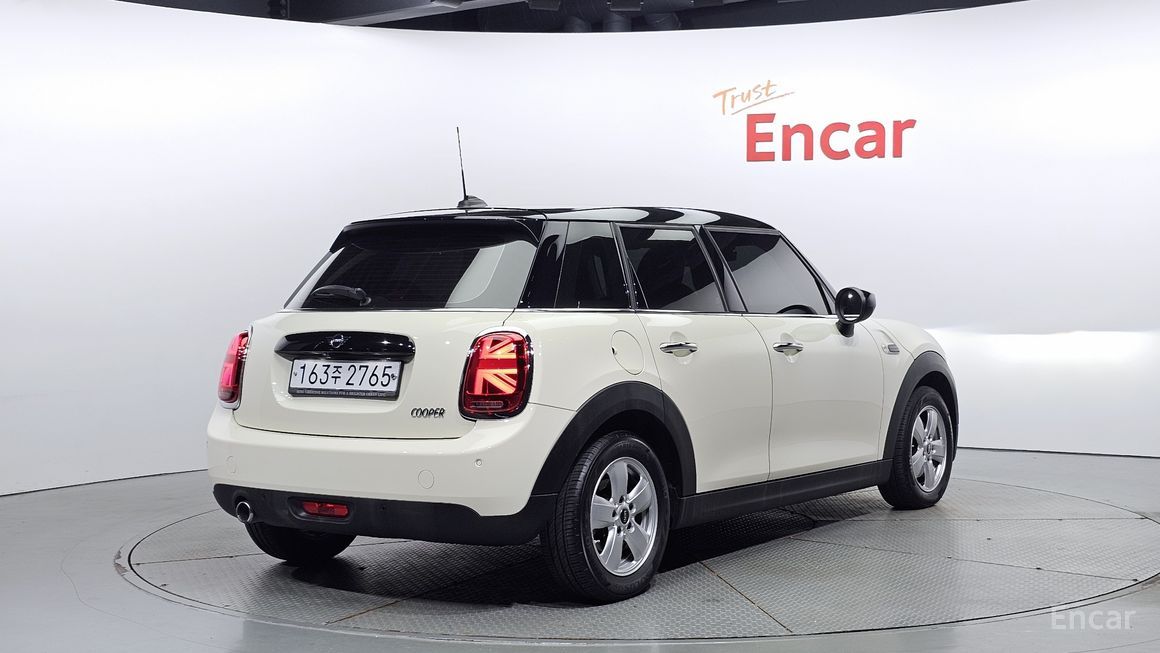 Mini Cooper - фото 1