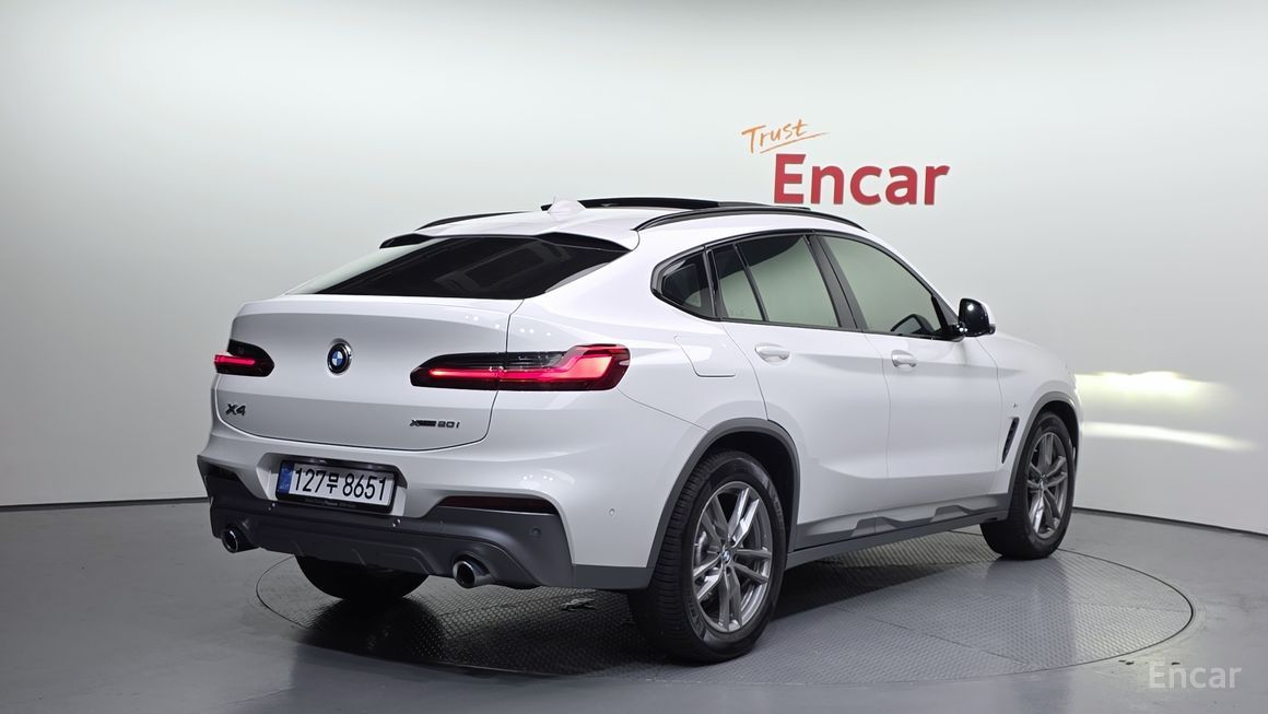 BMW X4 - фото 1